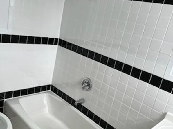 (undisclosed Address), Bronx, NY 10462