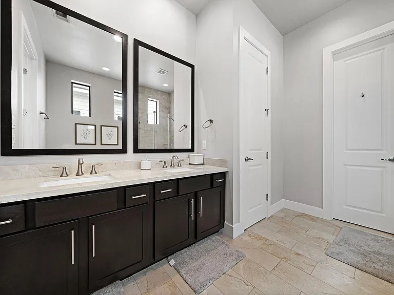 2509 Garrow St #B — Photo 21
