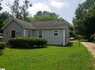 206 Carey Ave, Greer, SC 29651