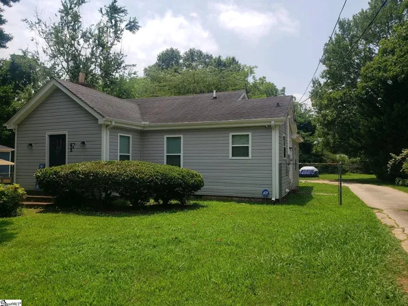 206 Carey Ave, Greer, SC 29651