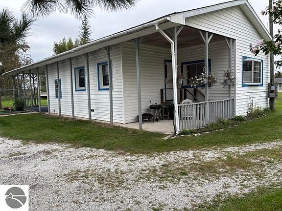 2nd image of 509 Bridge St
