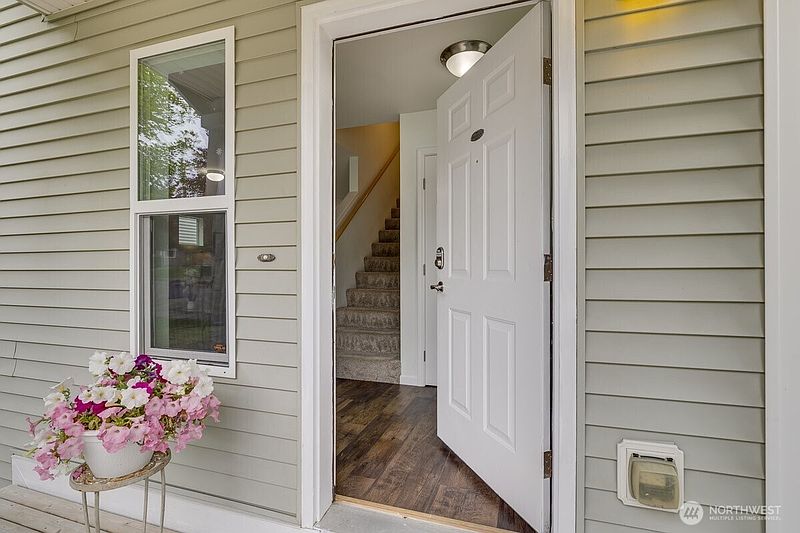 3rd image of 2703 105th Avenue SE