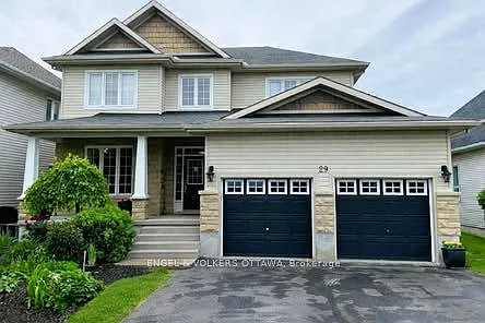 29 Franklin Cathcart Cres — Photo 1