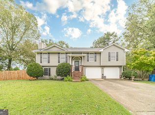 27 Creekview Dr, Hoschton, GA 30548