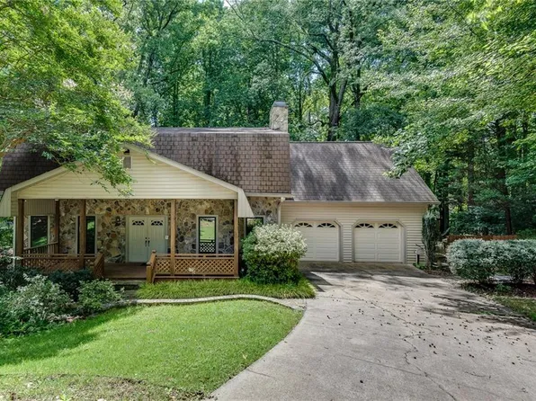 1667 Manhasset Farm Ct, Atlanta, GA 30338