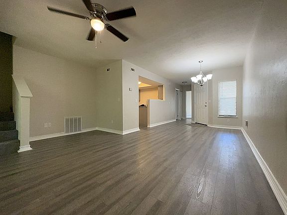 5th image of 1239 Bayshore Dr N
