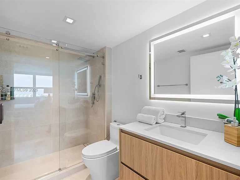 650 West Ave #908 — Photo 19
