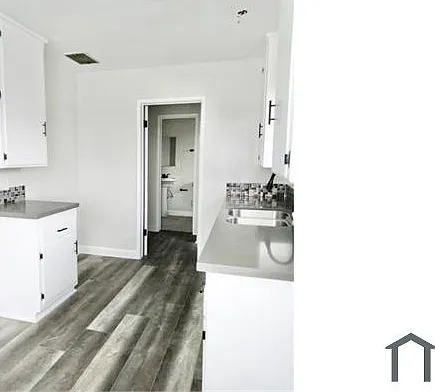6601 Crenshaw Blvd #6 — Photo 2