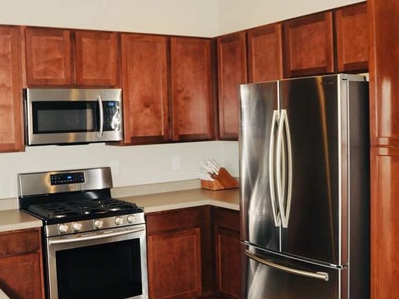 3rd image of 46 Sunset Canyon Ln
