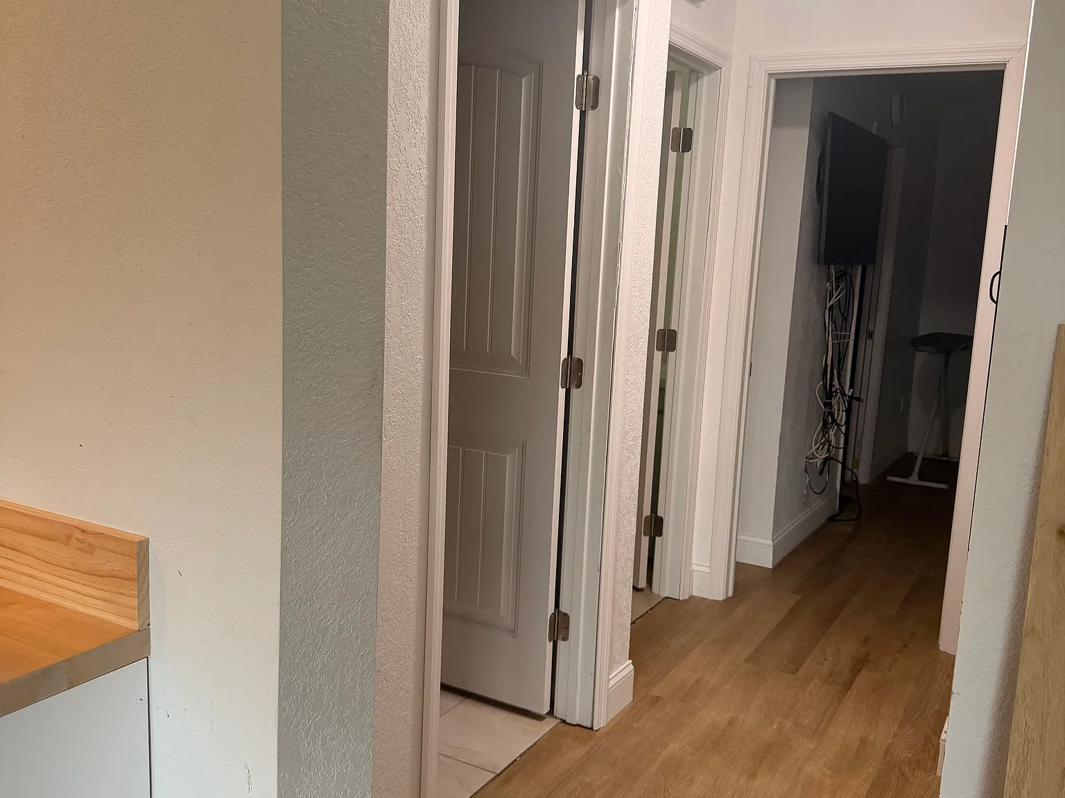 1 bed, 900 sqft, $2,300 — Photo 3