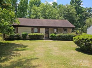 6848 N Ridge Ct, Charlotte, NC 28215