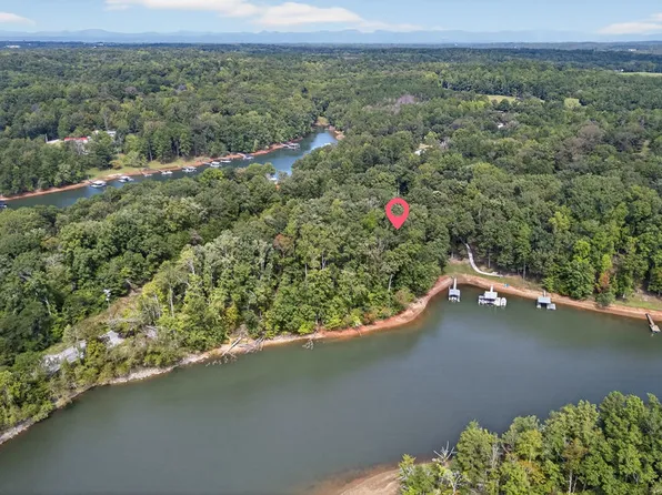 604 Dusty Trail Dr, Seneca, SC 29678