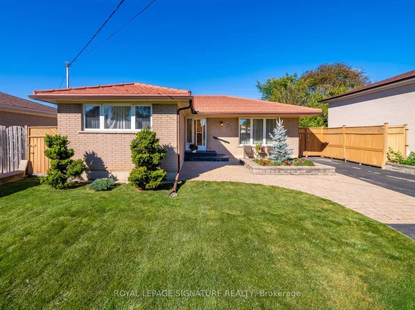 28 Candlewood Cres, Toronto, ON M3J 1G8