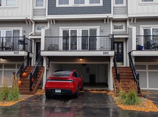 15558 Eagle Ridge Rd #1305, Saint Paul, MN 55124