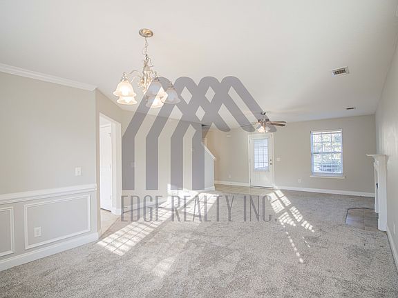 5th image of 37 Wesleyan Dr