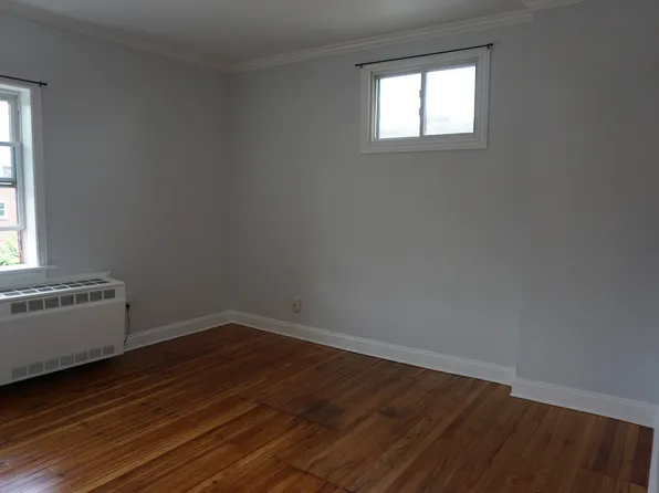 25 Church St APT 1, Saratoga Springs, NY 12866