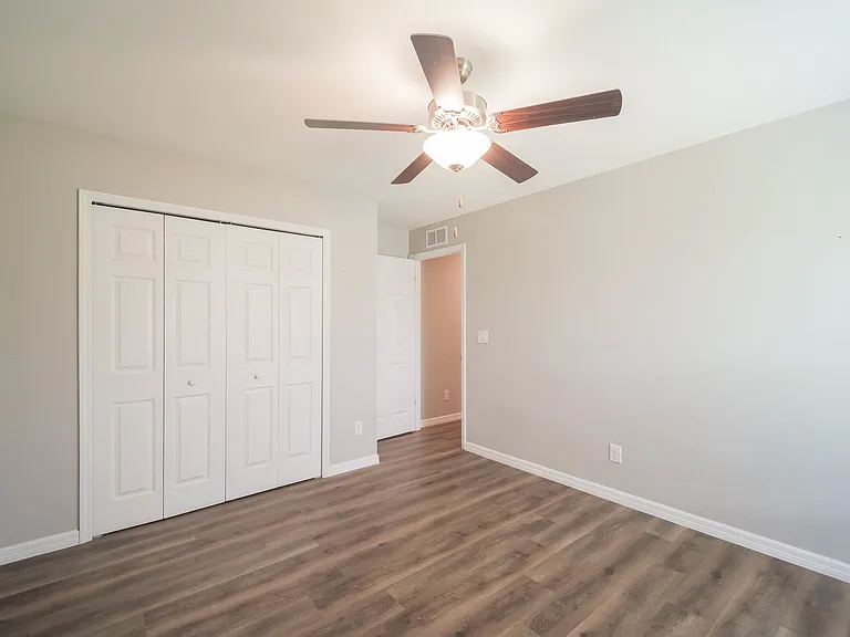 1831 NW 6th Ave — Photo 11