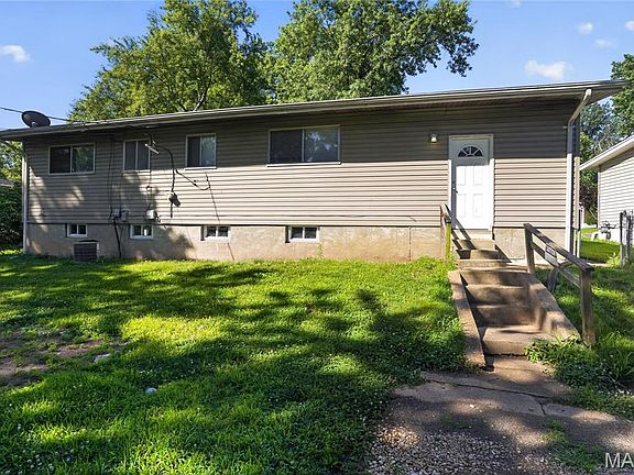 4th image of 10226 Green Valley Dr