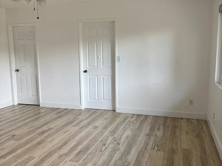 735 Belvia Ln #735 — Photo 16