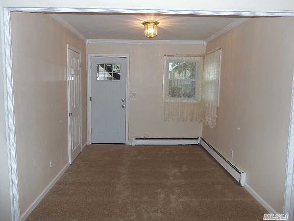 3rd image of 44 Cumberland Ave