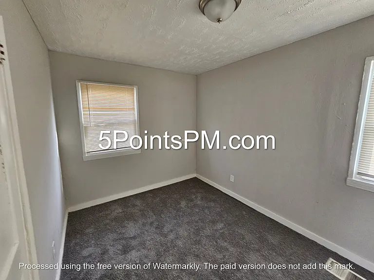 4332 E 143rd St — Photo 13