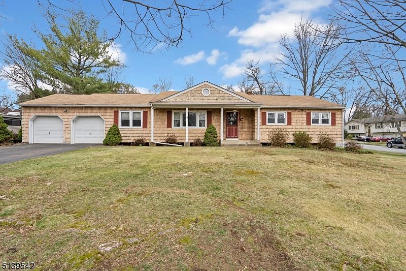 61 Stonehenge Dr, Phillipsburg, NJ 08865 Zillow