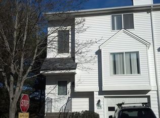 10 South St UNIT 94, Danbury, CT 06810