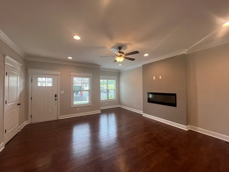 Mallard Ln — Photo 8