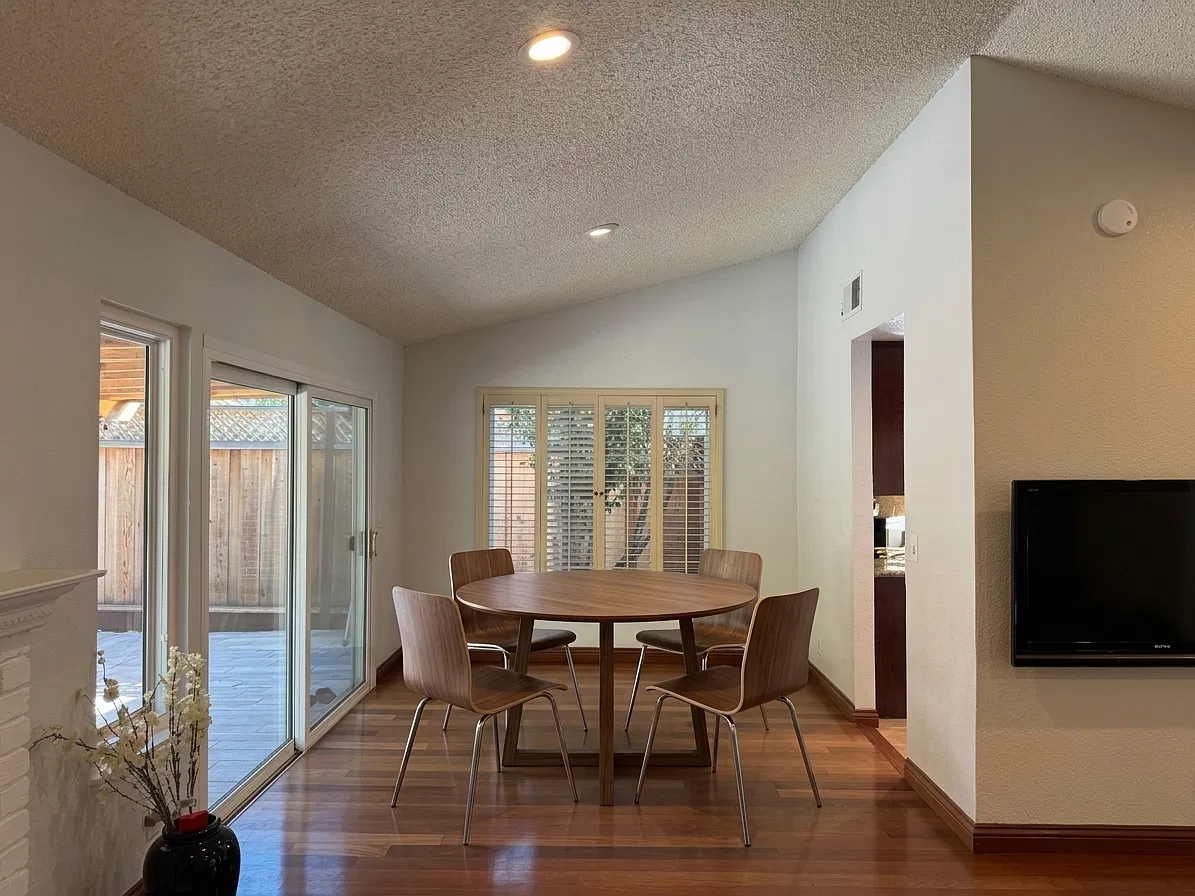3 bed, 1336 sqft, $4,000 — Photo 4