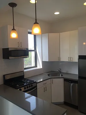 Rented by Bohemia Realty Group | media 8