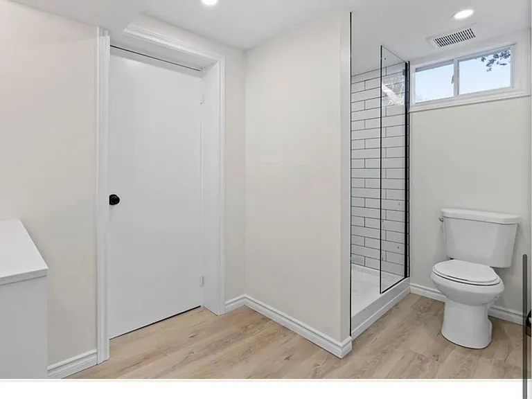 7160 Parkdale St #BASEMENT — Photo 7