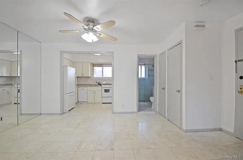 1 bed, 790 sqft, $2,300 — Photo 4