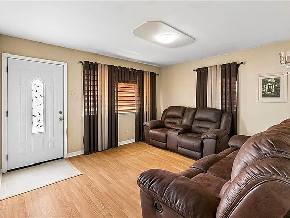 2nd image of 5120 Mount Shasta Dr