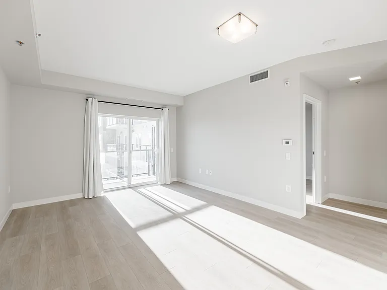 15 Refinery Way — Photo 46