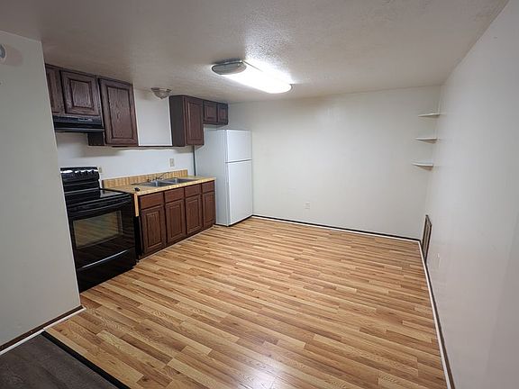4th image of 2108-2110 Hollingsworth St #2108C
