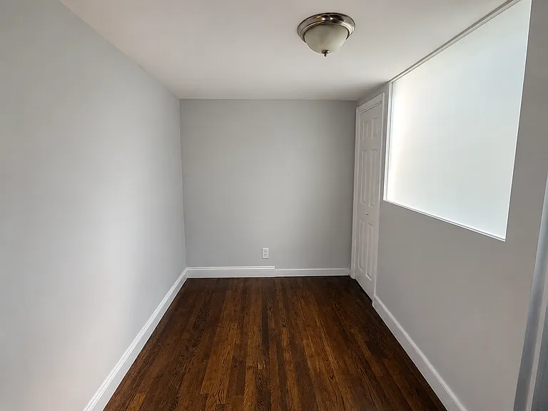 416 E 13th St #Penthouse 6B — Photo 12