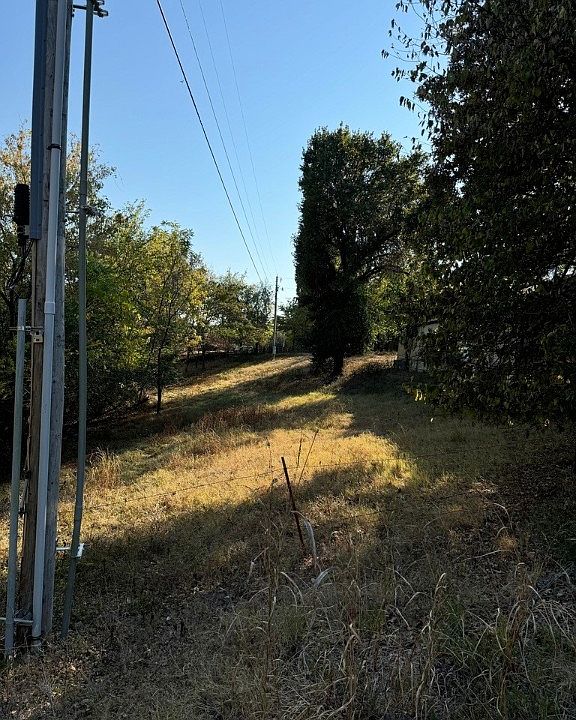 2nd image of 21160 Perry Rd