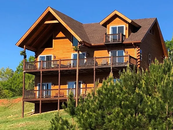 325 Emelia Dr, Morganton, GA 30560