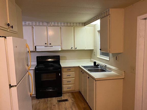 2nd image of 38813 5th Ave