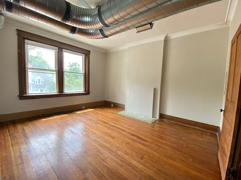 146 Parker St — Photo 17
