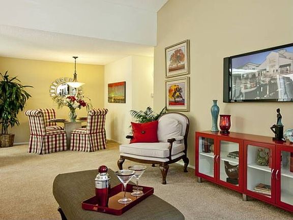 Living/Dining Rooms