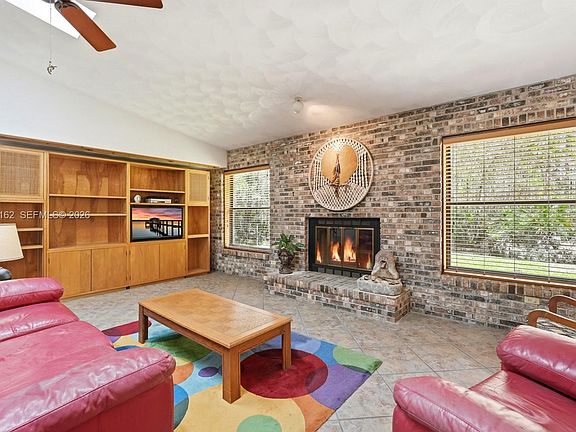 3rd image of 158 Cone Rd