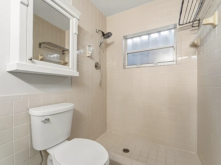 22267 SW 57th Ave — Photo 17