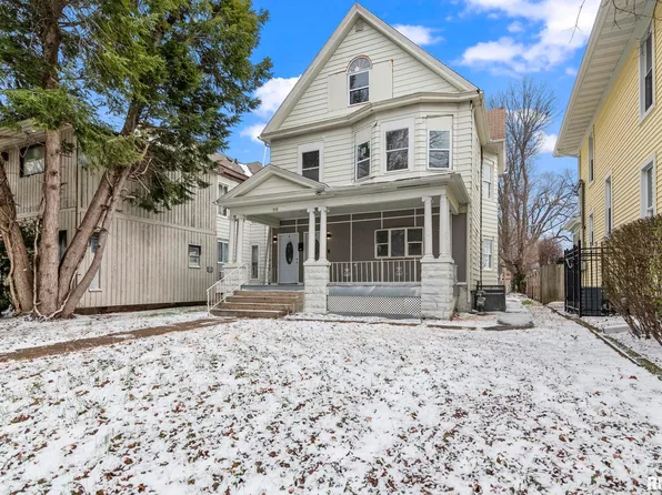 910 S 2nd St, Springfield, IL 62704