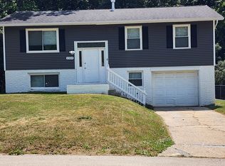 2324 W Winnebago Dr, Peoria, IL 61614