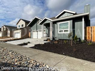 2009 Shelbourne Way, Santa Rosa, CA 95403