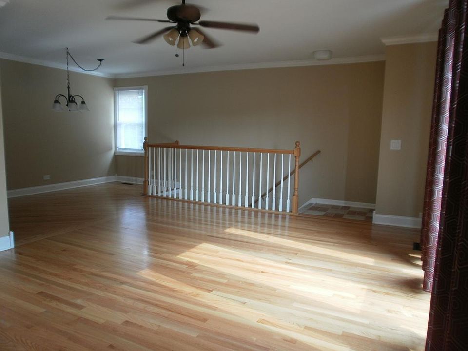 Spacious Living Area