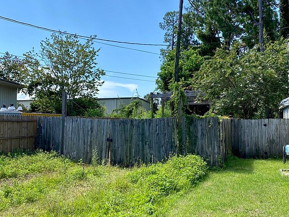 2nd image of 8111 Singletary St