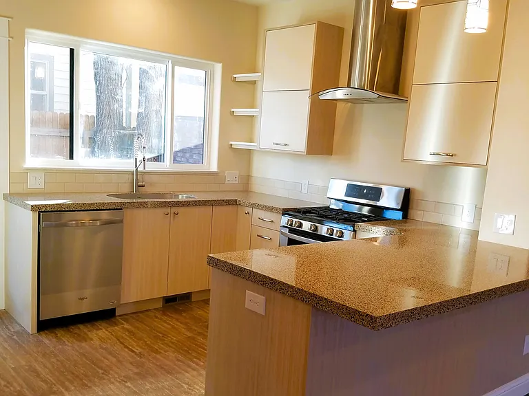 3300 W Clyde Pl — Photo 6