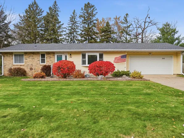 2410 Oakridge Rd, Stillwater, MN 55082